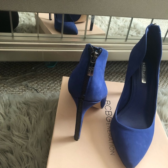 BCBGeneration Shoes - Sexy BCBG pumps